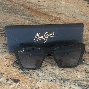 Maui Jim Black Square Sunglasses